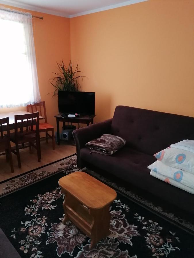Dom I Pokoje Goscinne Zaruby セイニ エクステリア 写真
